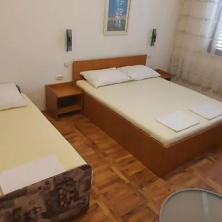 Apartamento Miki Vodice