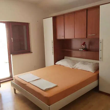 Apartamento Miki Vodice