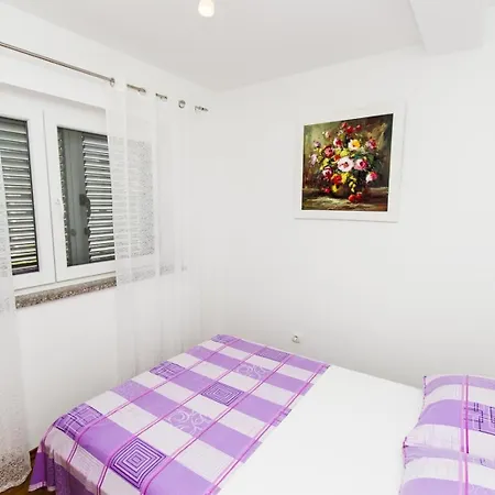 Apartment Vesna *